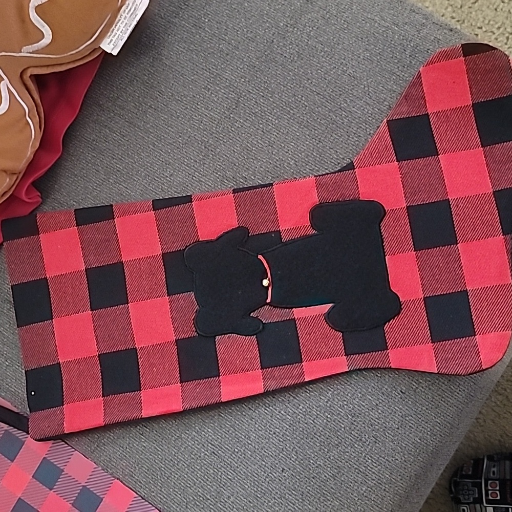 🎄Beautiful Buffalo Plaid Print Christmas Stocking with Dog 🐕